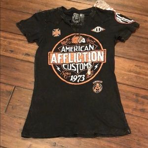 🔥Ladies Affliction shirt!🔥